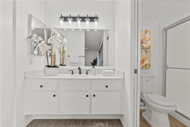 20038 Avenue Of The Oaks, Newhall, CA 91321