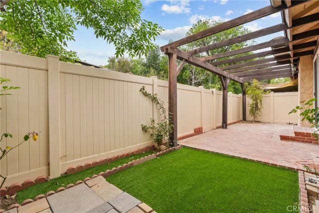 20038 Avenue Of The Oaks, Newhall, CA 91321