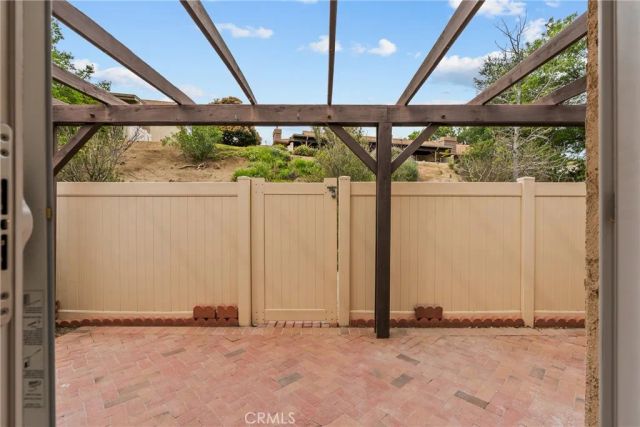 20038 Avenue Of The Oaks, Newhall, CA 91321