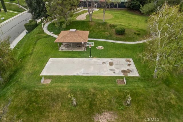 20038 Avenue Of The Oaks, Newhall, CA 91321
