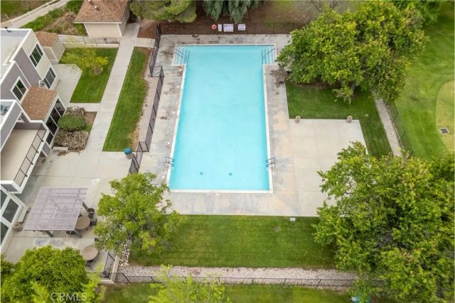 20038 Avenue Of The Oaks, Newhall, CA 91321
