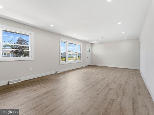 513 JEFFERSON ST, Riverside, NJ 08075