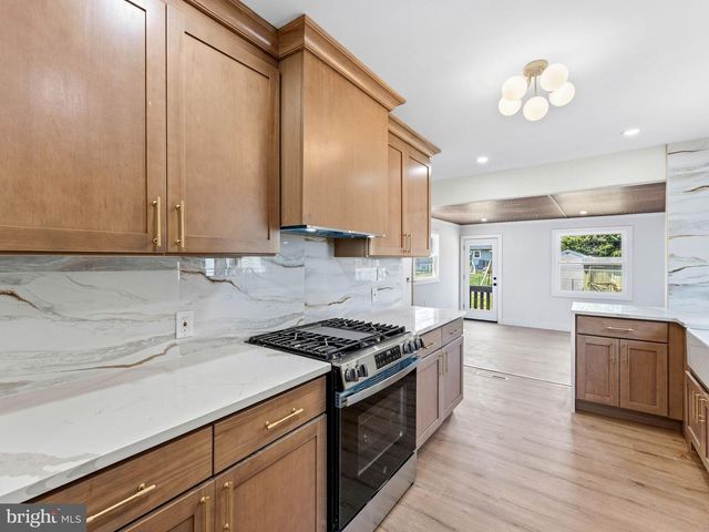 513 JEFFERSON ST, Riverside, NJ 08075