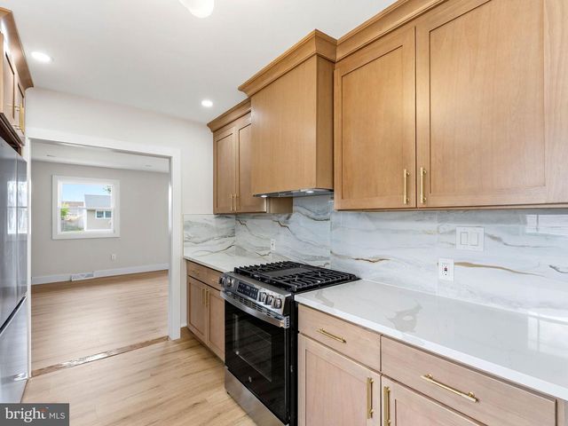 513 JEFFERSON ST, Riverside, NJ 08075