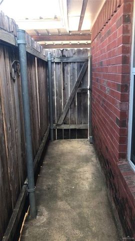 1010 Lexington Circle 5, Edinburg, TX 78539