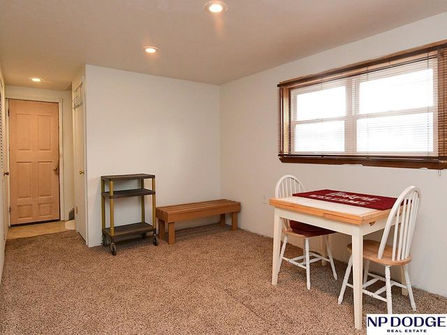 11217 X Street, Omaha, NE 68137