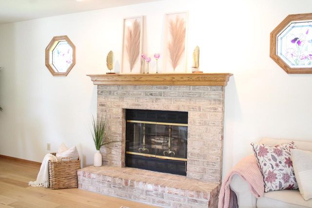 N77W15970 Settlers COURT, Menomonee Falls, WI 53051