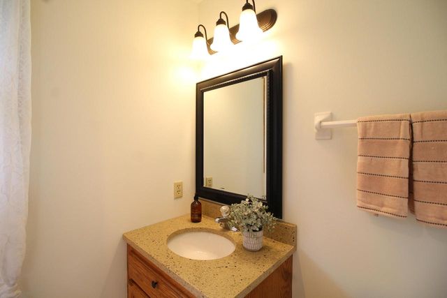 N77W15970 Settlers COURT, Menomonee Falls, WI 53051
