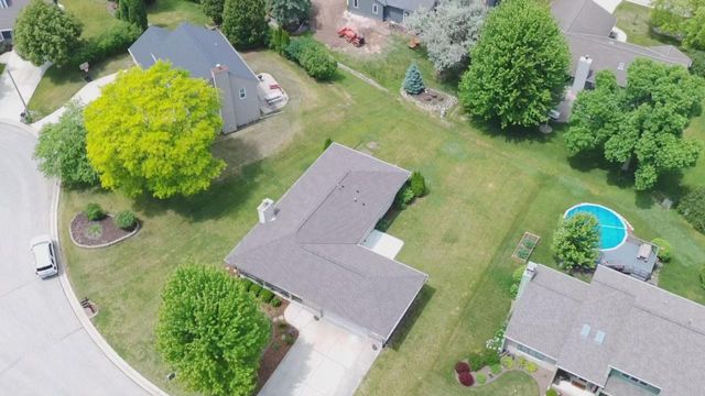 N77W15970 Settlers COURT, Menomonee Falls, WI 53051