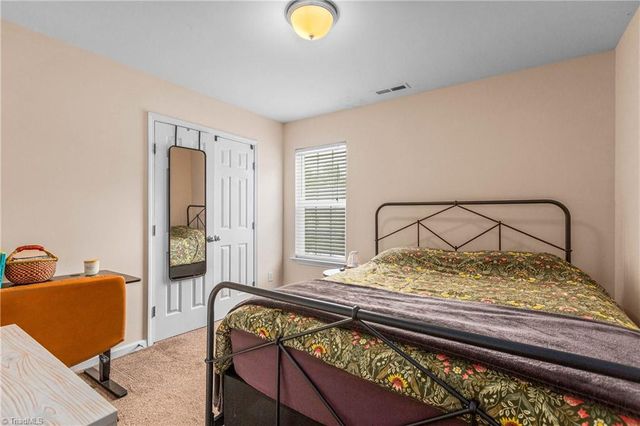 104 Hidden Branches Court, Kernersville, NC 27284