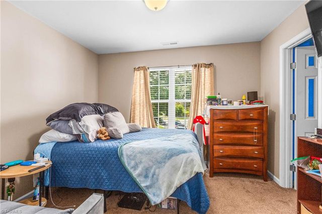 104 Hidden Branches Court, Kernersville, NC 27284