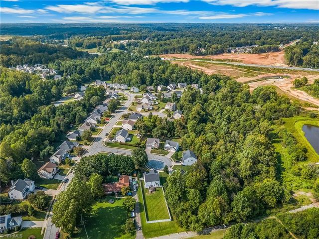 104 Hidden Branches Court, Kernersville, NC 27284
