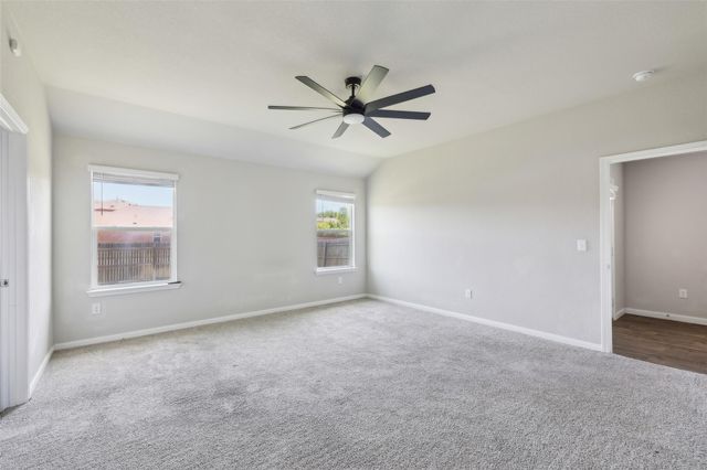 210 Seaholm LN, Hutto, TX 78634