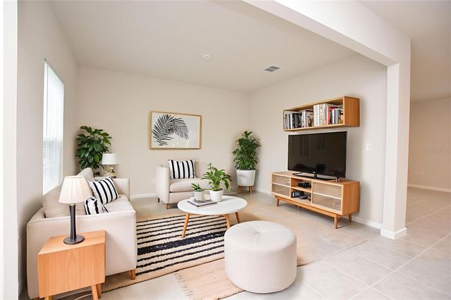 622 MANCHESTER PATH, Dundee, FL 33838