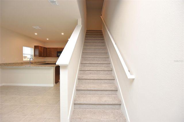 622 MANCHESTER PATH, Dundee, FL 33838