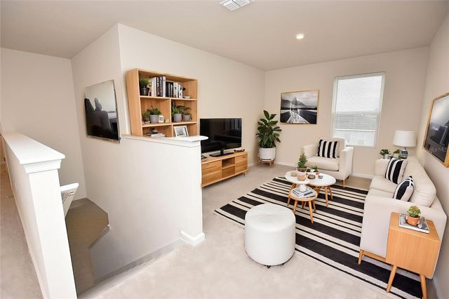 622 MANCHESTER PATH, Dundee, FL 33838