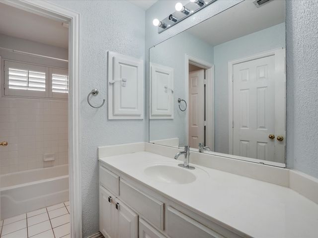 1052 Village Parkway, Coppell, TX 75019