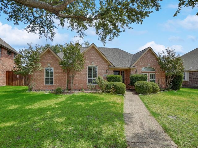 1052 Village Parkway, Coppell, TX 75019