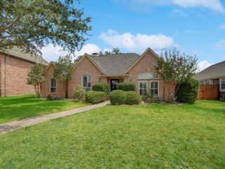 1052 Village Parkway, Coppell, TX 75019