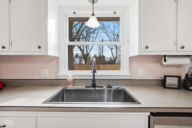 7515 W St Clair Street, Indianapolis, IN 46214