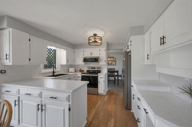 373 KENNEY STREET, Green Bay, WI 54301