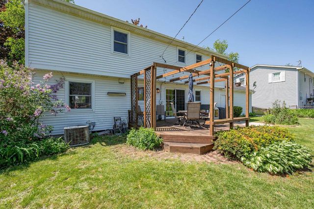 373 KENNEY STREET, Green Bay, WI 54301