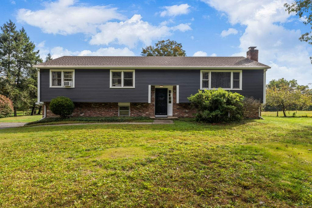 79 Toddy Hill Road, Newtown, CT 06482
