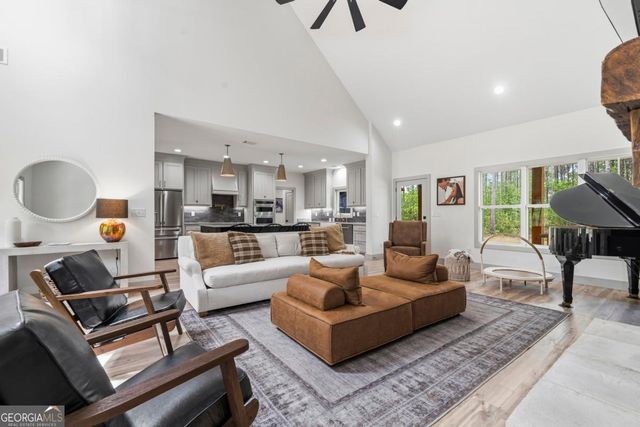 1351 Aqua Road, Madison, GA 30650