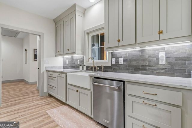 1351 Aqua Road, Madison, GA 30650