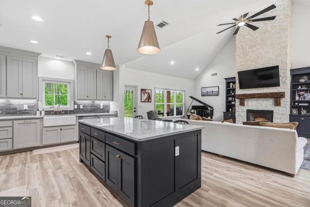 1351 Aqua Road, Madison, GA 30650