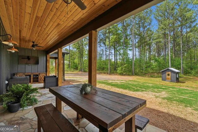 1351 Aqua Road, Madison, GA 30650