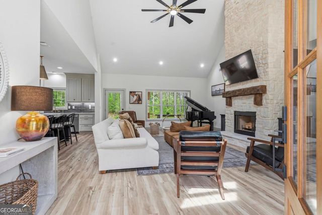 1351 Aqua Road, Madison, GA 30650