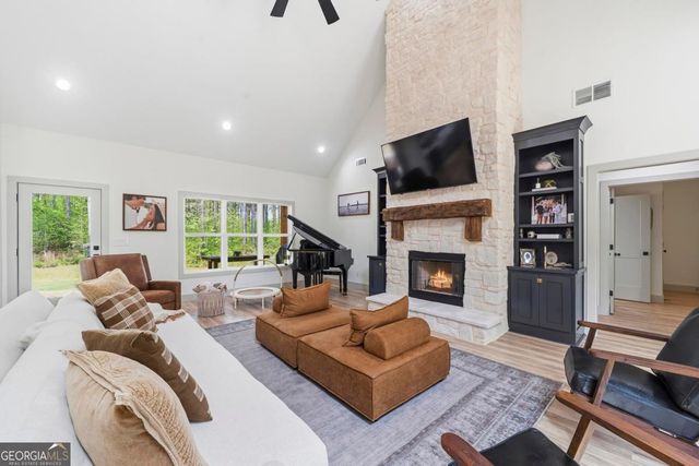 1351 Aqua Road, Madison, GA 30650