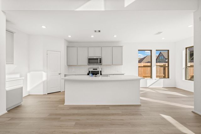 9153 Grand Jubilee Drive, Montgomery, TX 77316