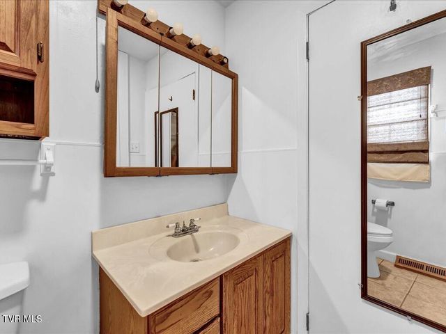 429 Dogwood Heights Drive, Tazewell, TN 37879