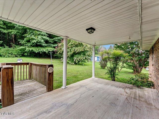 429 Dogwood Heights Drive, Tazewell, TN 37879