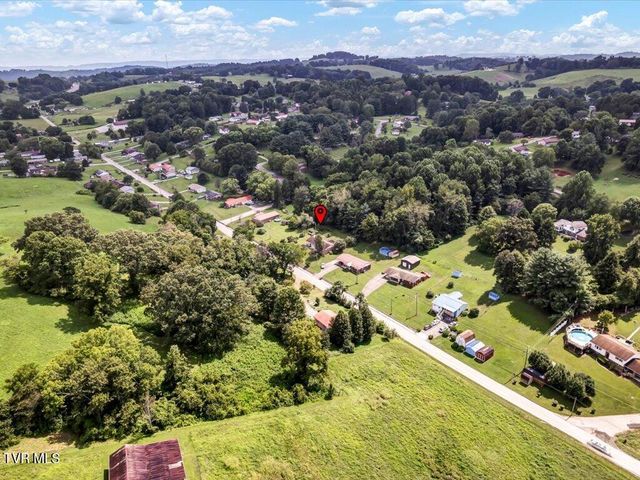 429 Dogwood Heights Drive, Tazewell, TN 37879