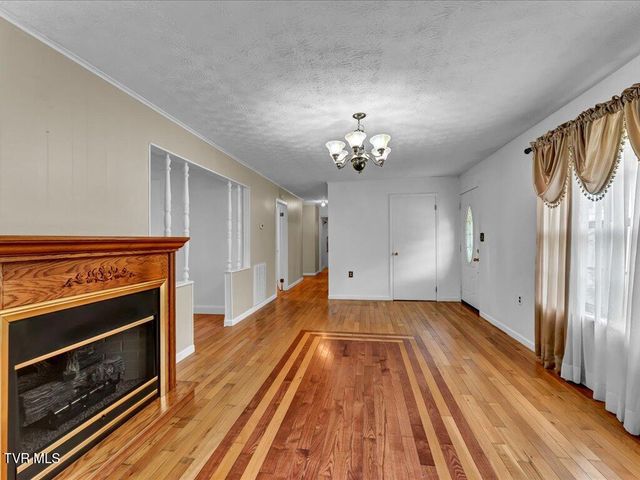 429 Dogwood Heights Drive, Tazewell, TN 37879