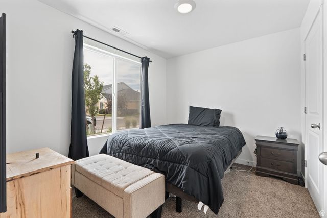 3913 N EAGLE POINTE LN, Eagle Mountain, UT 84005