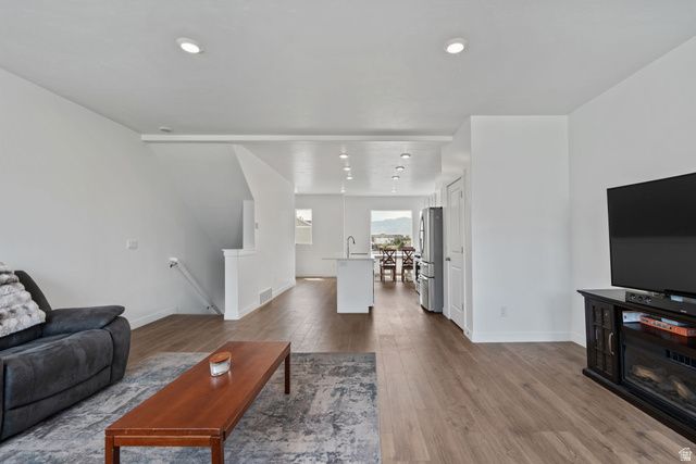 3913 N EAGLE POINTE LN, Eagle Mountain, UT 84005