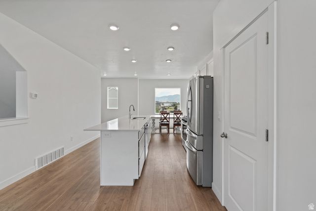 3913 N EAGLE POINTE LN, Eagle Mountain, UT 84005