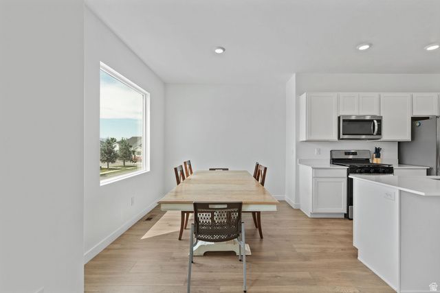 3913 N EAGLE POINTE LN, Eagle Mountain, UT 84005