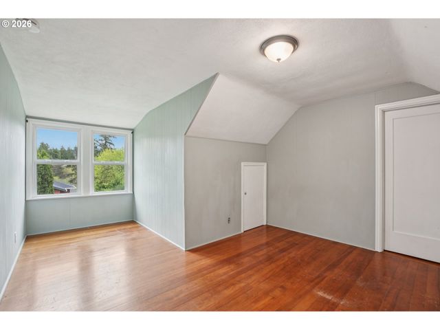 1670 Nw 119TH Ave, Portland, OR 97229