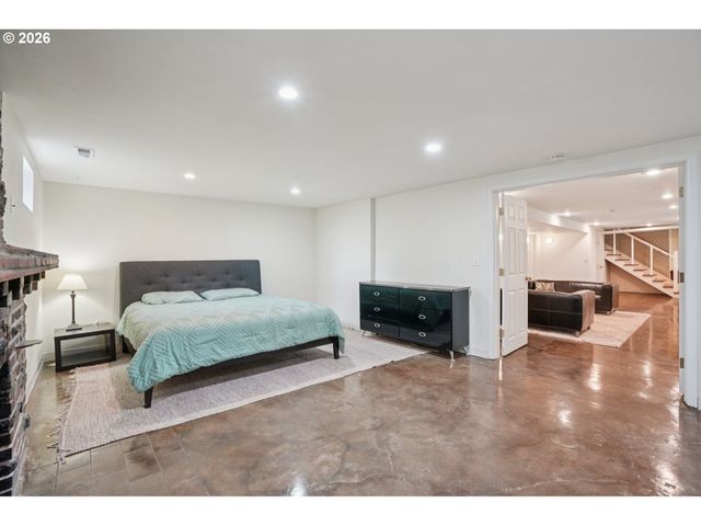 1670 Nw 119TH Ave, Portland, OR 97229