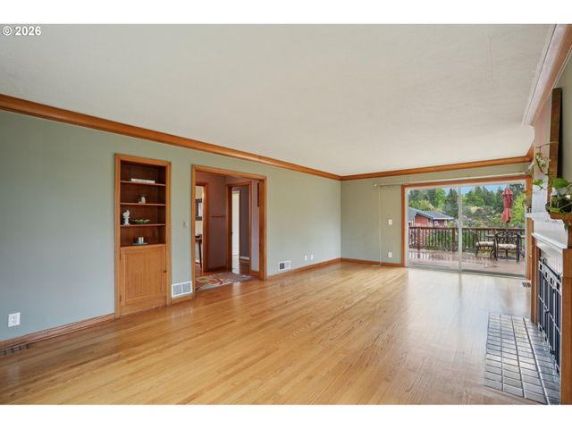 1670 Nw 119TH Ave, Portland, OR 97229