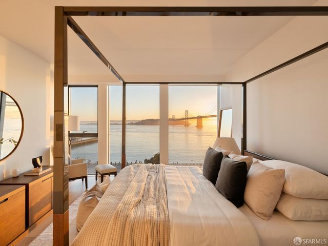 1 Steuart Lane 906, San Francisco, CA 94105