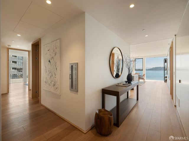 1 Steuart Lane 906, San Francisco, CA 94105