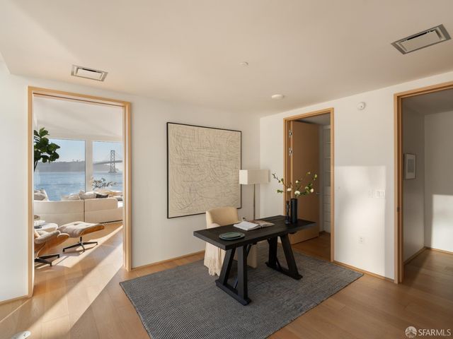 1 Steuart Lane 906, San Francisco, CA 94105
