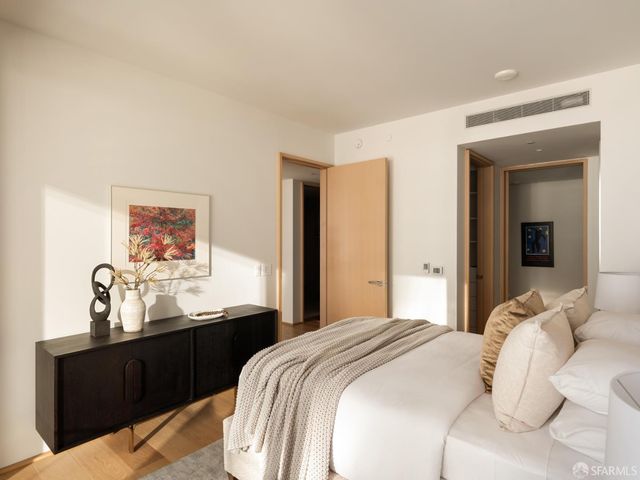 1 Steuart Lane 906, San Francisco, CA 94105