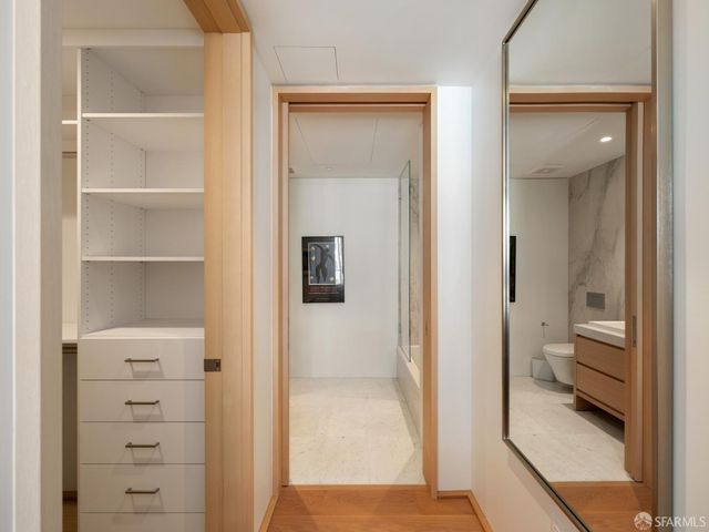 1 Steuart Lane 906, San Francisco, CA 94105
